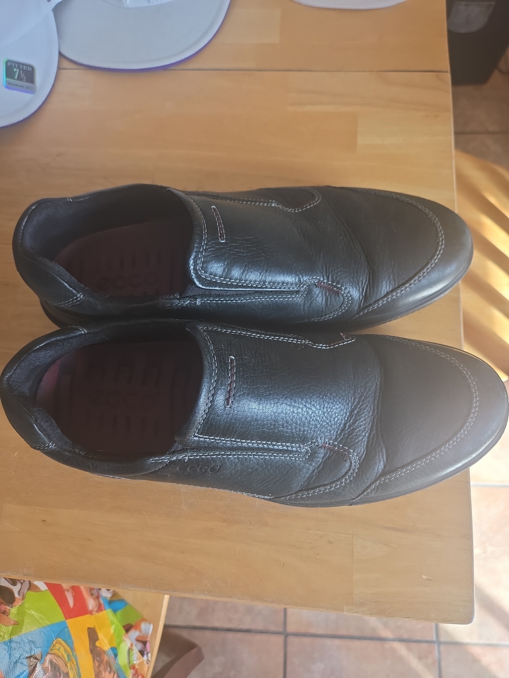 ECCO Men's Black Slip-On Leather Sneakers